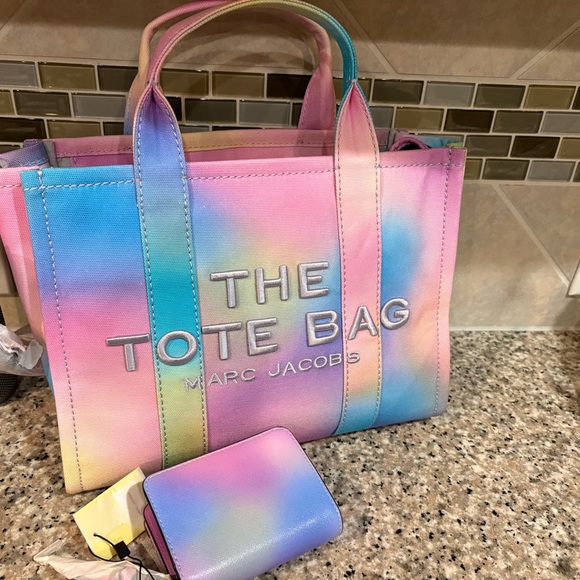 Marc Jacobs Pastel Rainbow Canvas Tote Bag - Picture 8 of 12